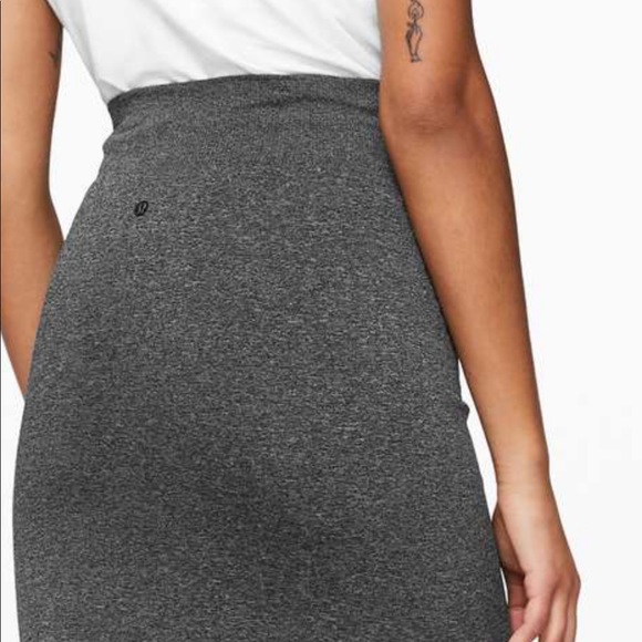 Lululemon Boulevard Bliss Skirt - Picture 2 of 4